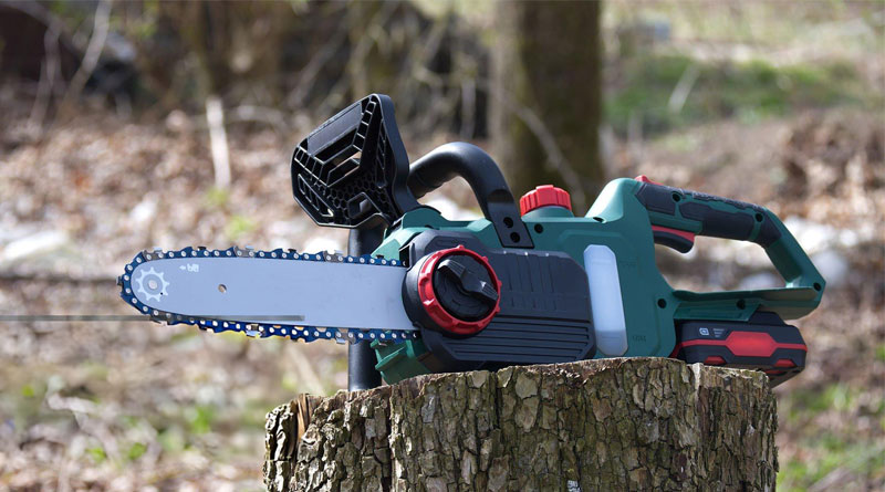 Best Cordless Electric Chainsaws